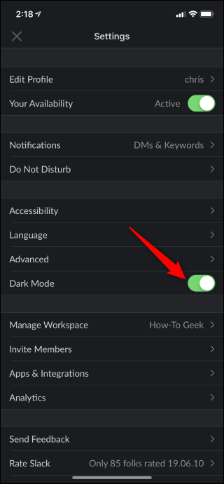 Option pour activer le mode sombre activé dans Slack sur iPhone