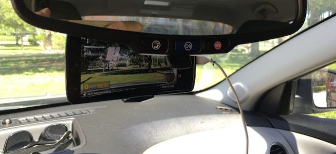 Comment transformer un ancien smartphone en une caméra de tableau de bord pour votre voiture