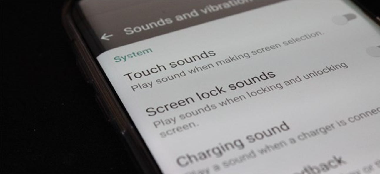 Comment désactiver le toucher, l'écran de verrouillage et les sons de charge sur les téléphones Samsung Galaxy