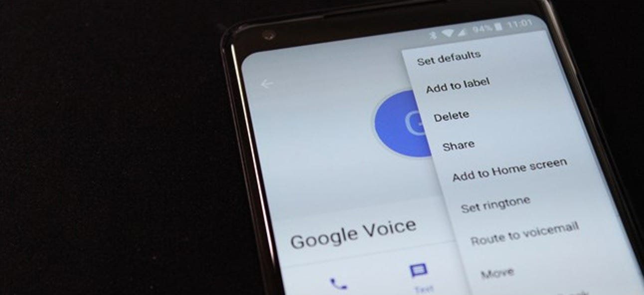 Comment partager un contact par message texte sur Android