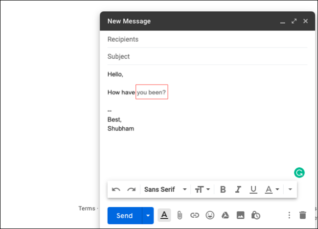Les suggestions de Gmail s'affichent en gris clair à côté de votre texte saisi.