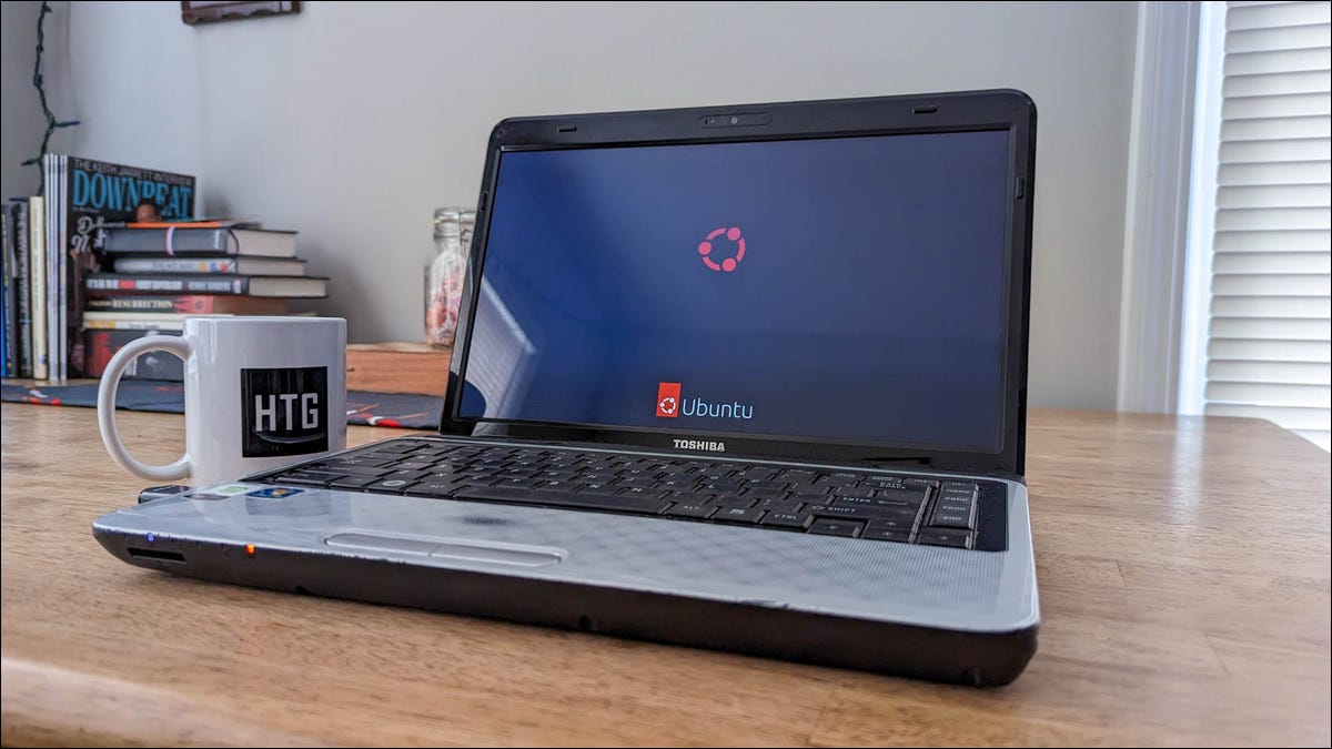 Écran de démarrage d'Ubuntu Linux sur un ordinateur portable